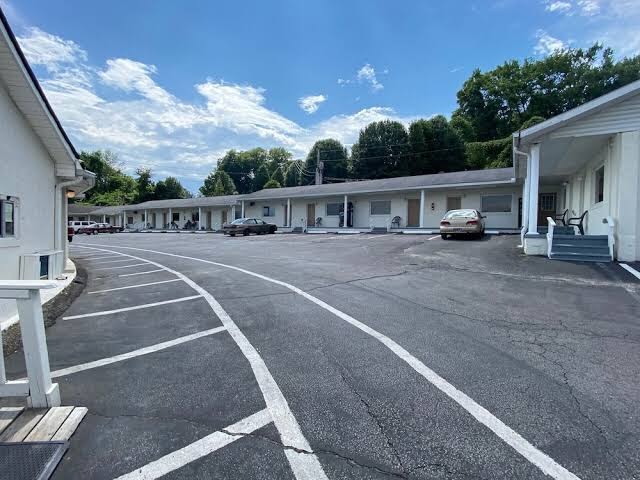 Dixie Plaza Hotel