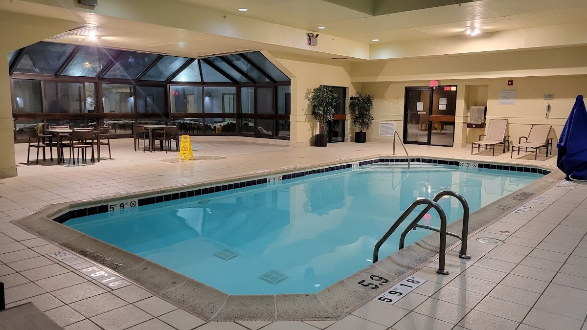 Courtyard by Marriott Chicago Wood Dale/Itasca photo 3