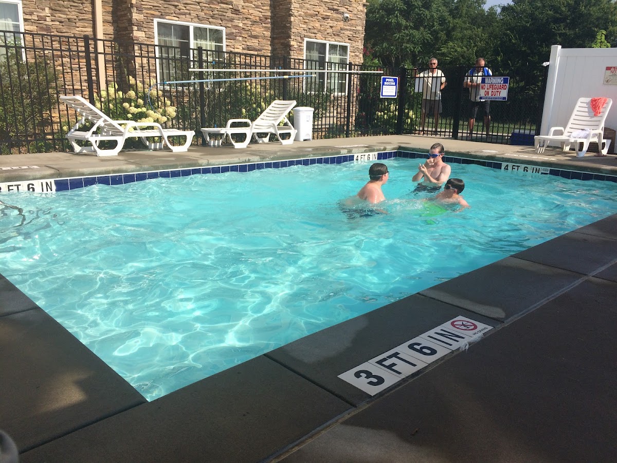 Microtel Inn & Suites by Wyndham Shelbyville photo 3