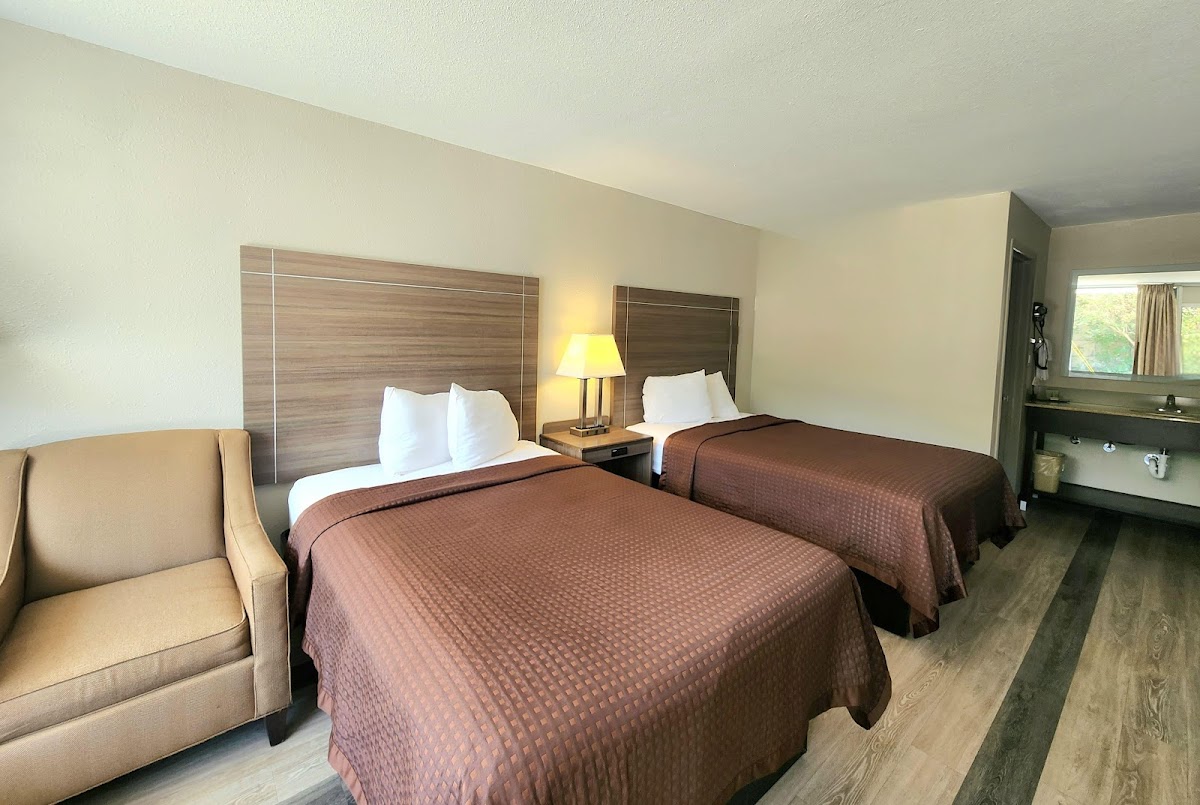 Days Inn by Wyndham Seguin TX photo 2