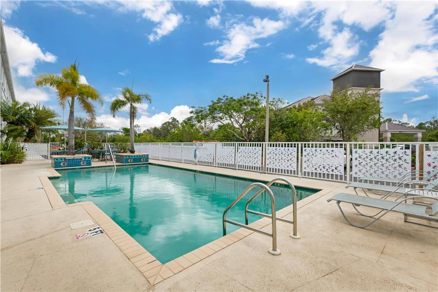 Sleep Inn & Suites Port Charlotte-Punta Gorda photo 3