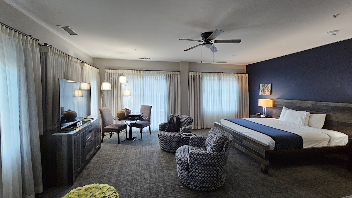 Lantern Lodge (formerly The Residences at Biltmore) photo 2