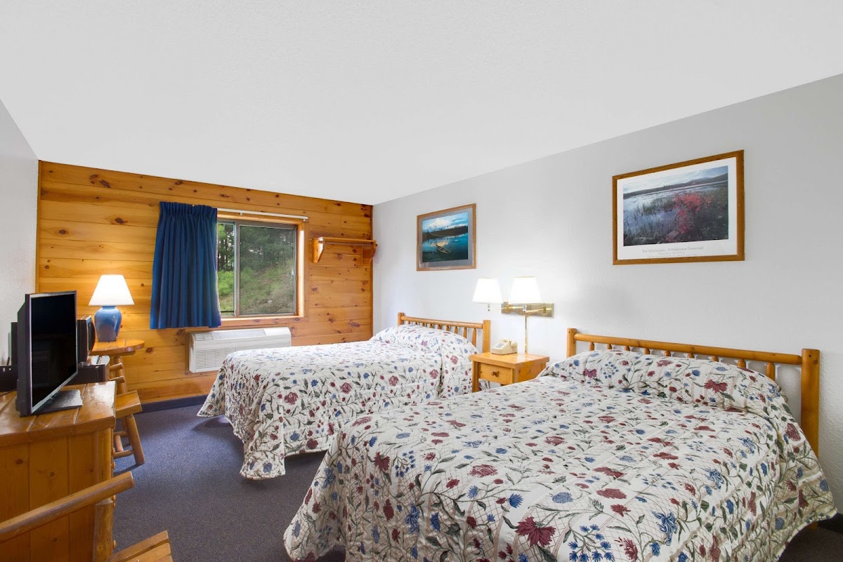 Super 8 by Wyndham Lake George/Warrensburg Area photo 2