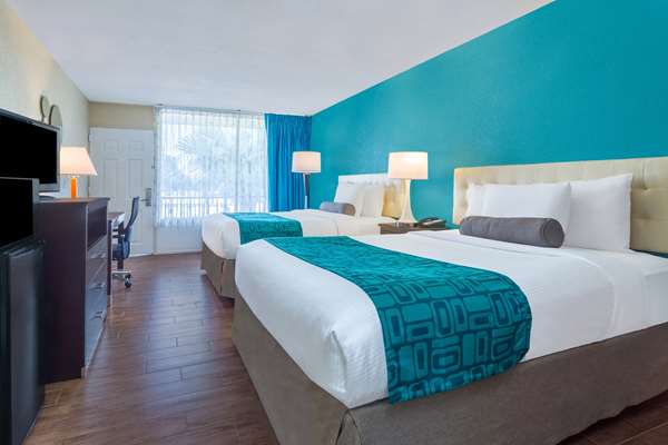 Howard Johnson by Wyndham Lakeland photo 2