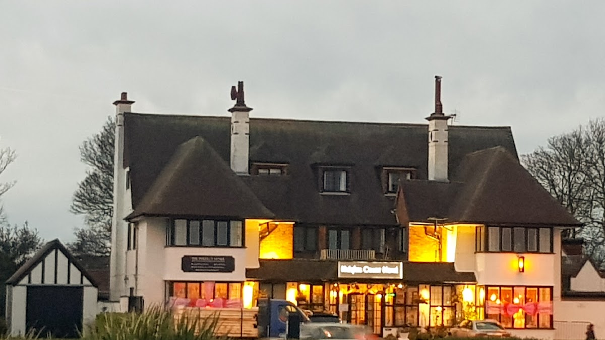 Knights Court Hotel