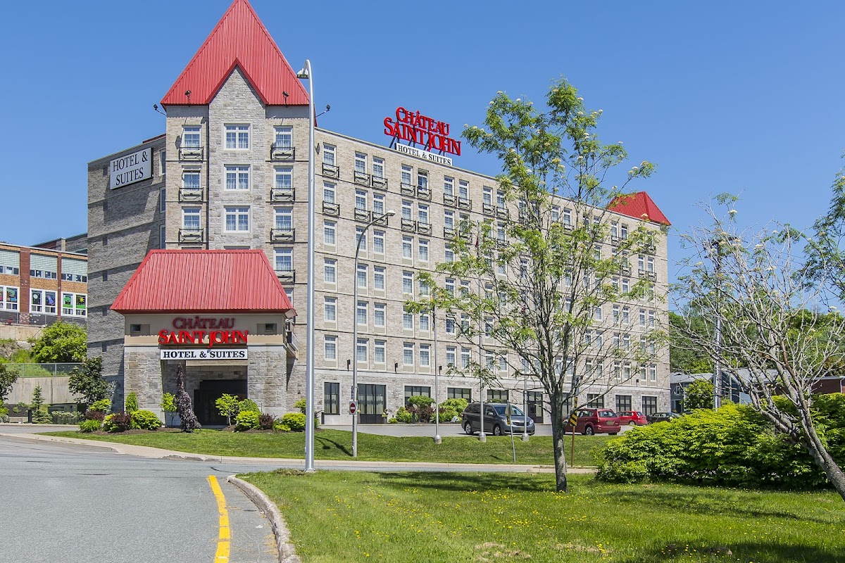 Château Saint John Hotel & Suites