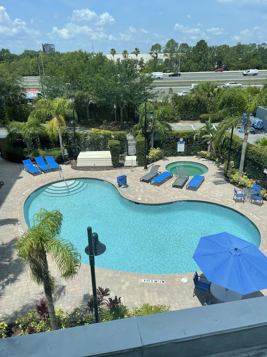 Holiday Inn Express & Suites Orlando - International Drive by IHG photo 3