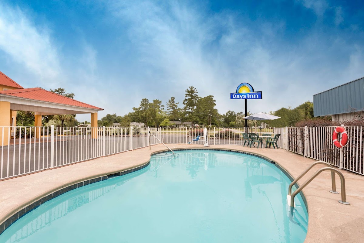 Days Inn by Wyndham Barnwell photo 3
