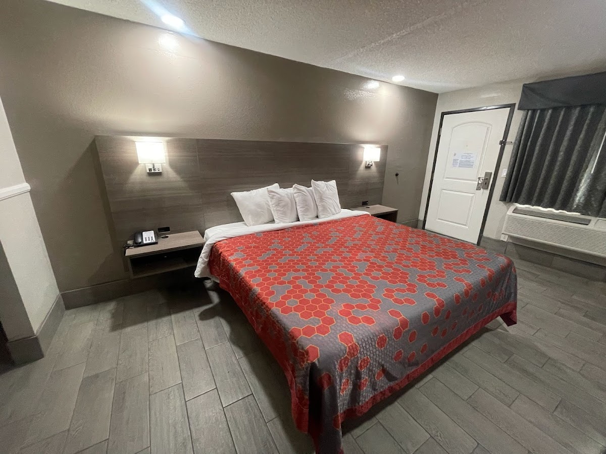 SimpleStay Suites photo 2