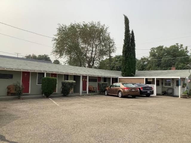 Courthouse Motel