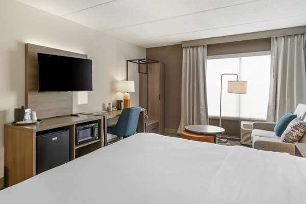 Comfort Inn & Suites Watertown - 1000 Islands photo 2