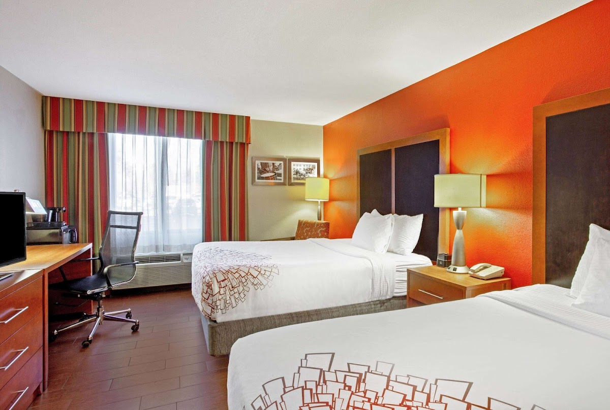 La Quinta Inn & Suites by Wyndham Williamsburg Historic Area photo 2