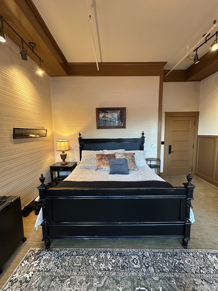 McCloud Mercantile Hotel photo 2