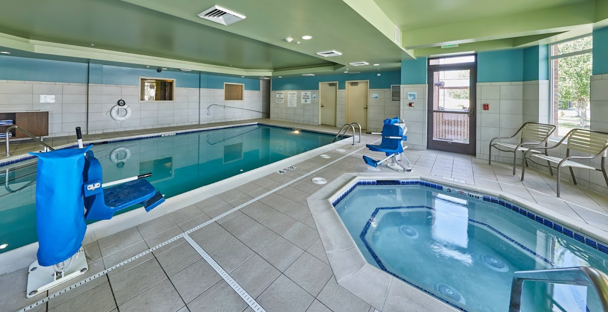 Holiday Inn Express & Suites Medford-Central Point by IHG photo 3