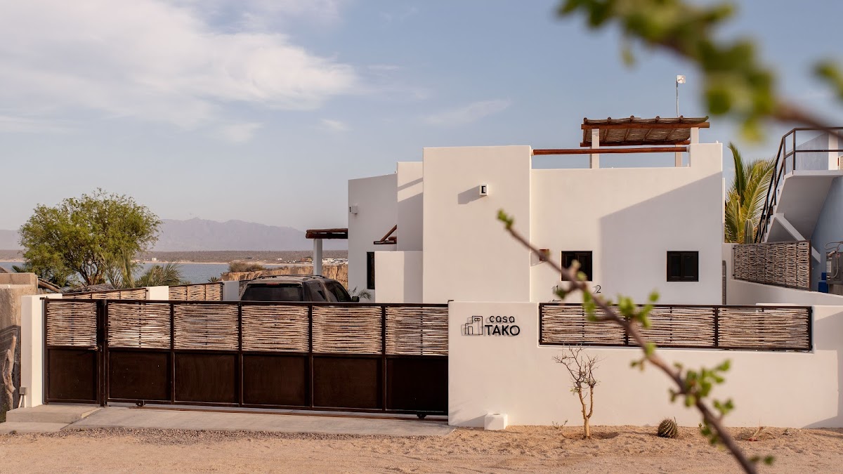 Casa Tako
