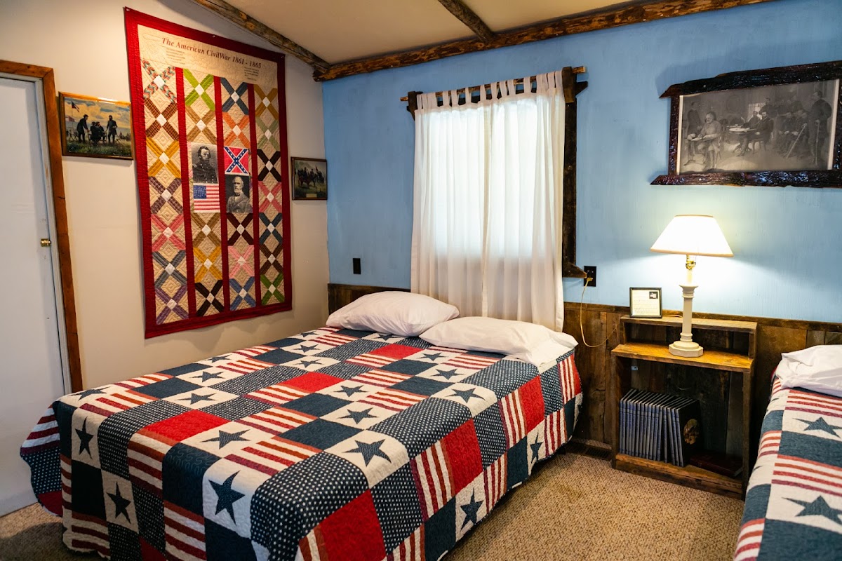 Sumpter Stockade Motel photo 2