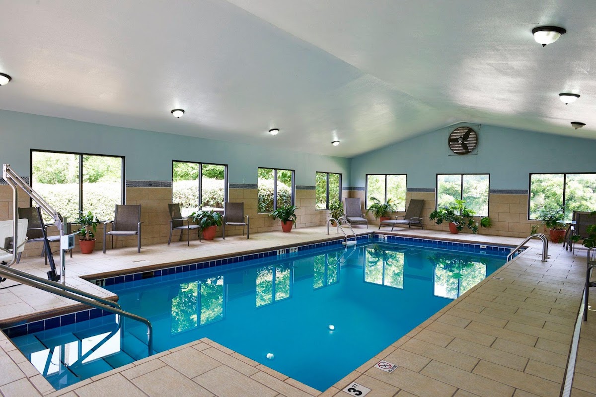 Holiday Inn Express & Suites Birmingham South - Pelham by IHG photo 3