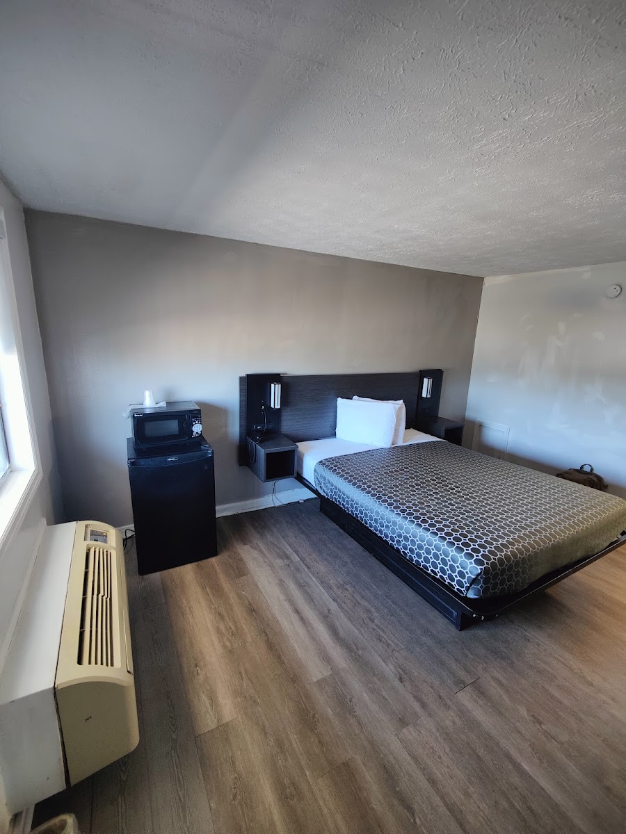 Budget Inn Norfolk photo 2