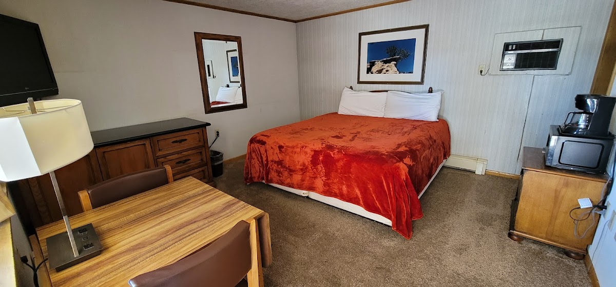 Broadus Motels photo 2