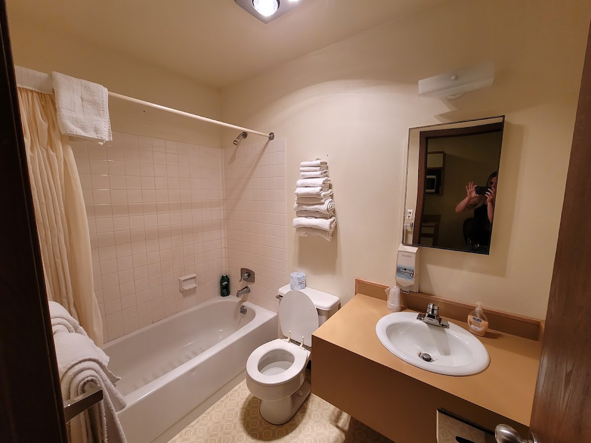 Broadus Motels photo 3