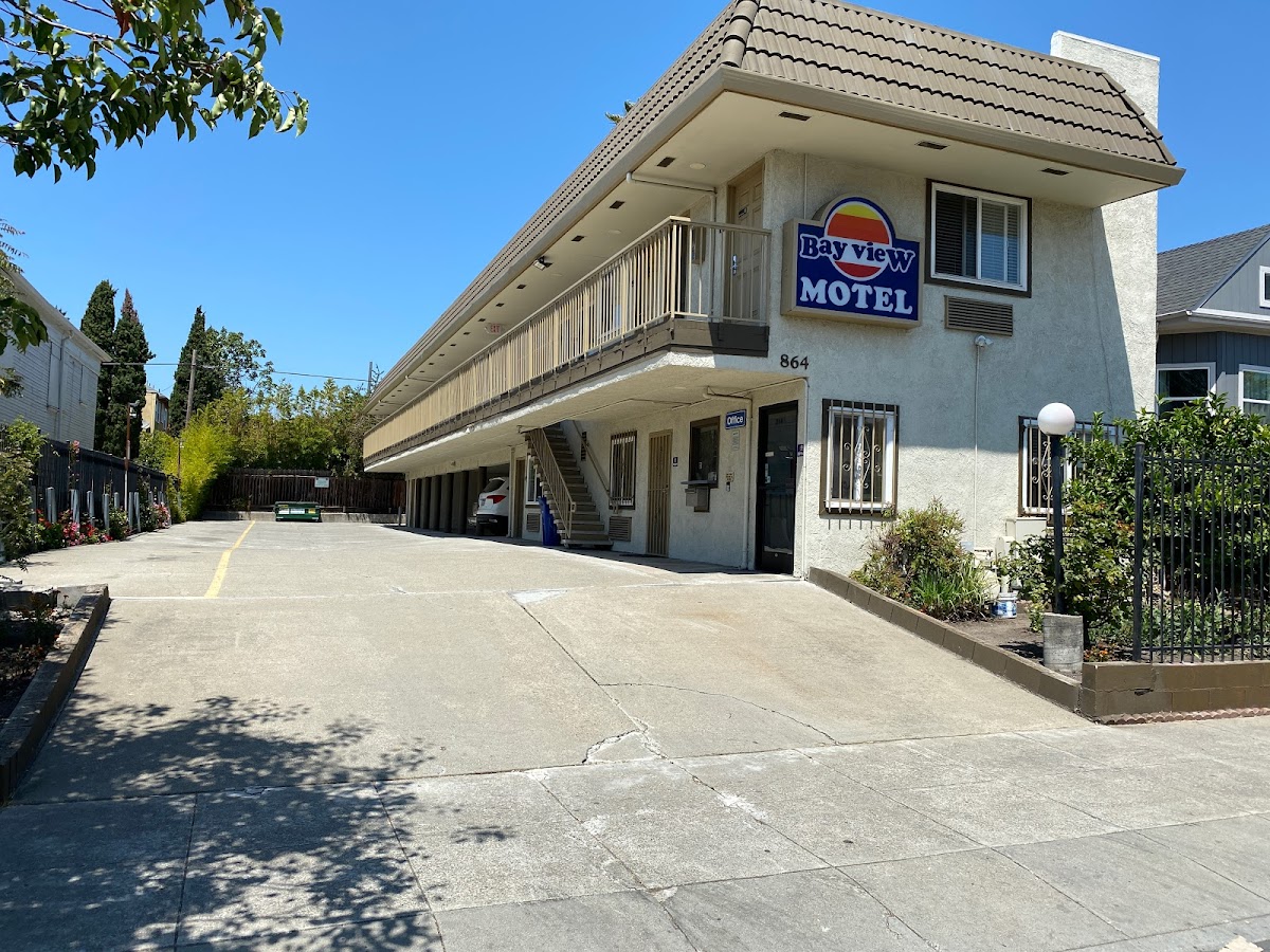 Bay View Motel