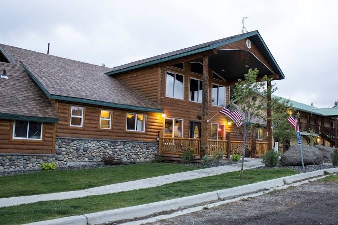 Lakeside Lodge and Resort