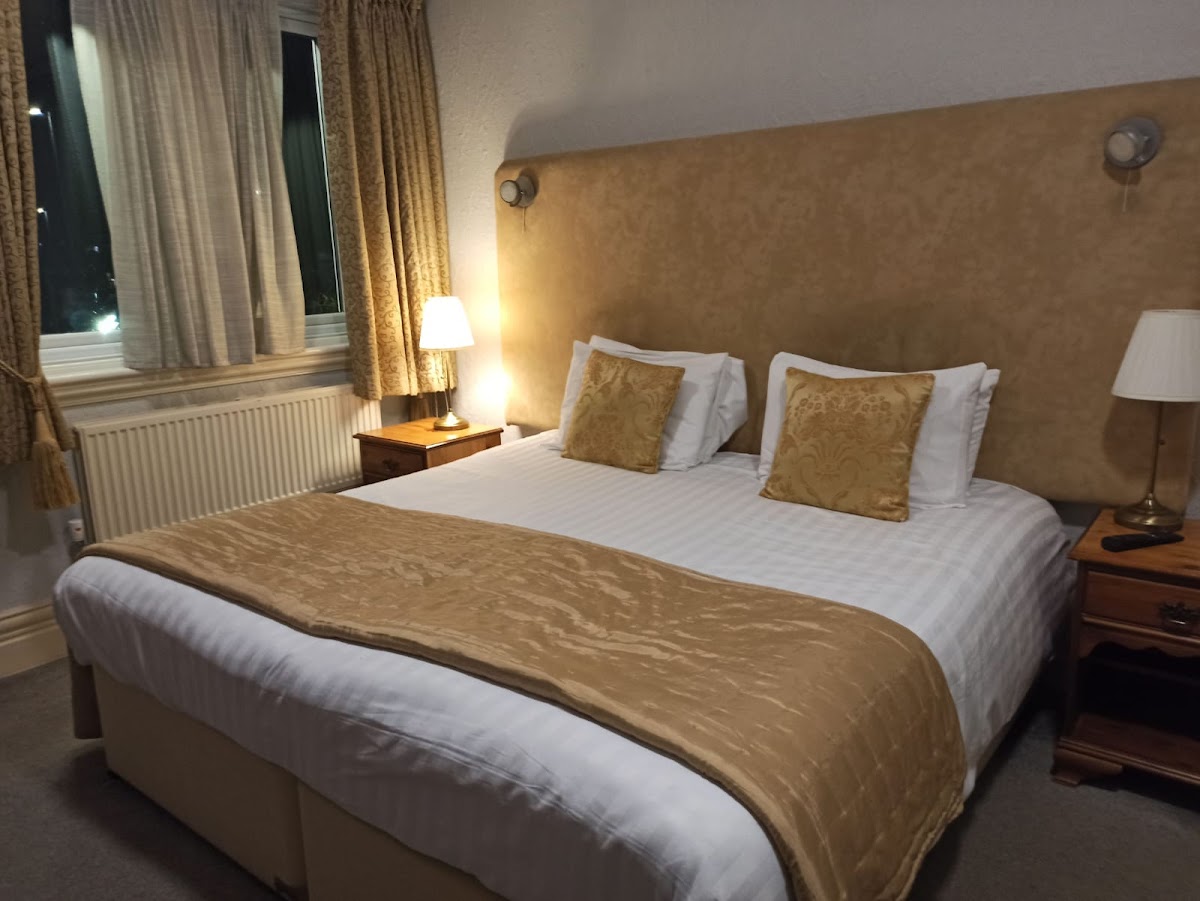 The Carre Arms Hotel and Restaurant photo 2