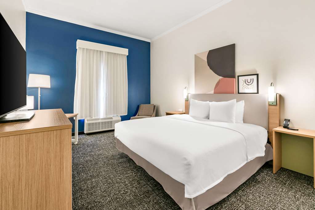 Spark by Hilton Commerce, GA photo 2