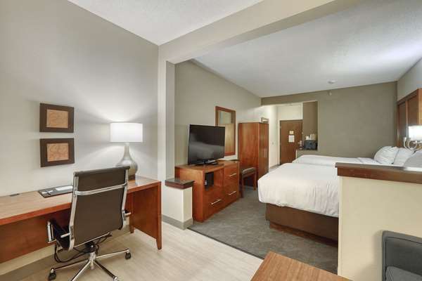 Comfort Suites Appleton Airport photo 2