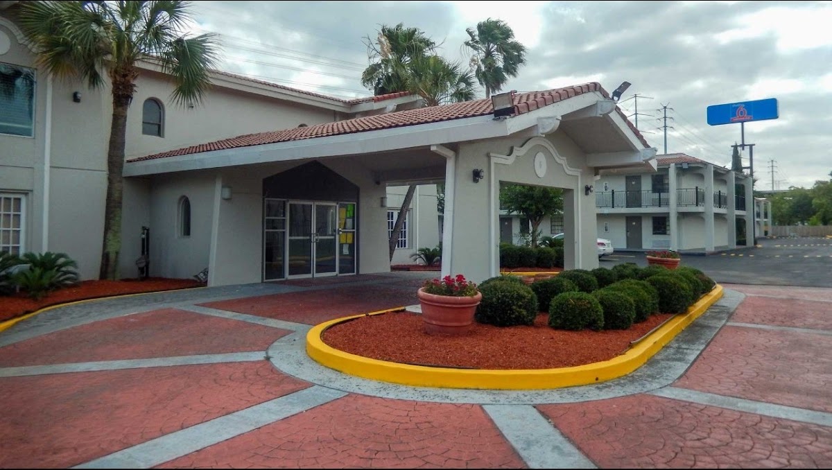 Studio 6 Houston, TX - Intercontinental Airport South