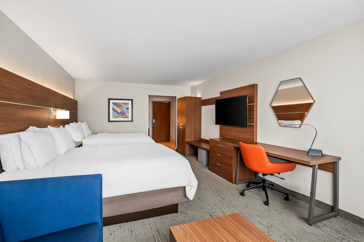 Holiday Inn Express & Suites Detroit Northwest - Livonia by IHG photo 2