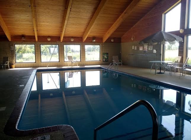 Madelia Hotel & Suites near Lake Crystal and Mankato photo 3