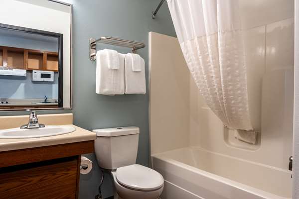 WoodSpring Suites Greenville Simpsonville photo 3