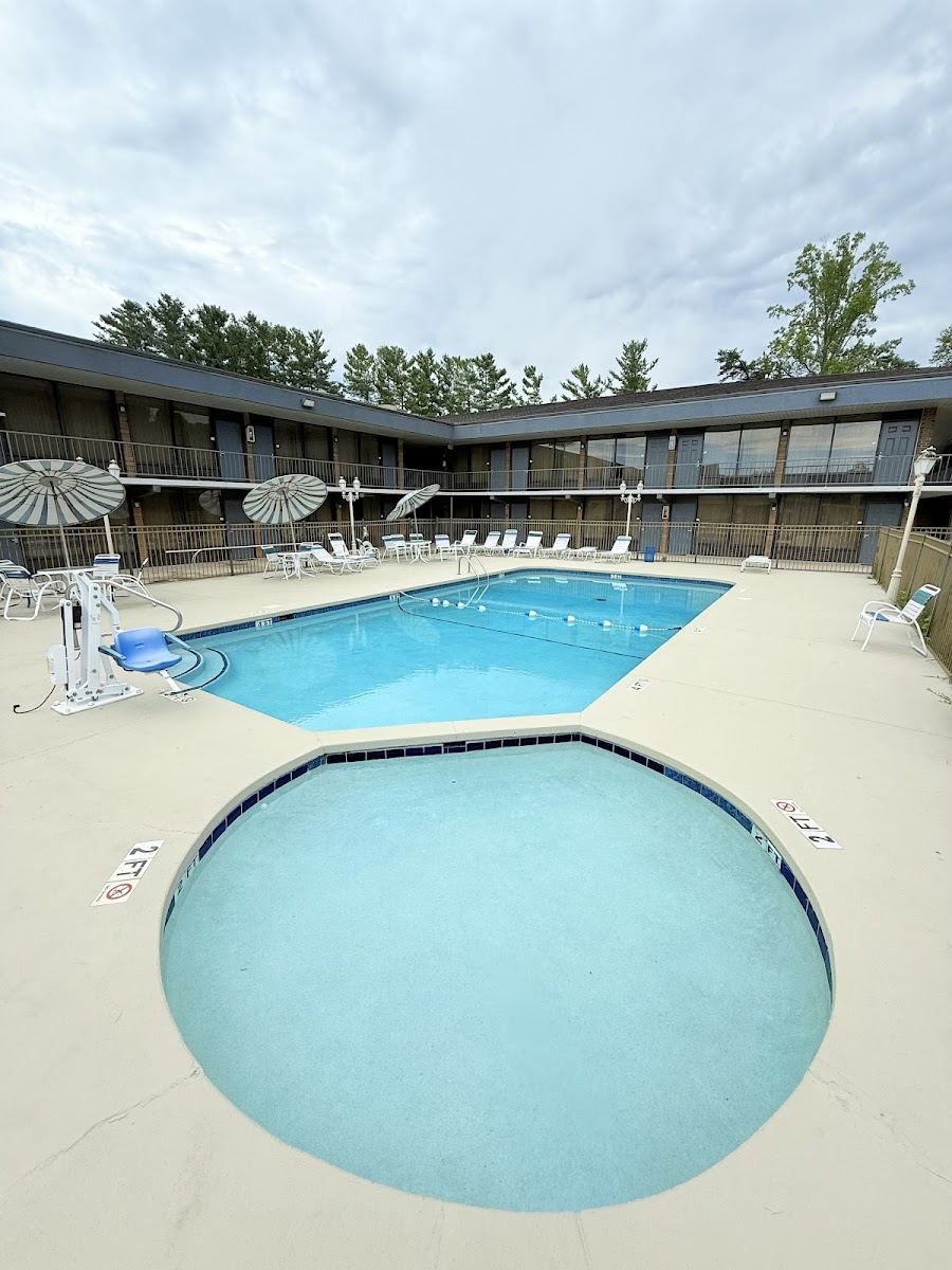 Quality Inn Asheville Airport photo 3