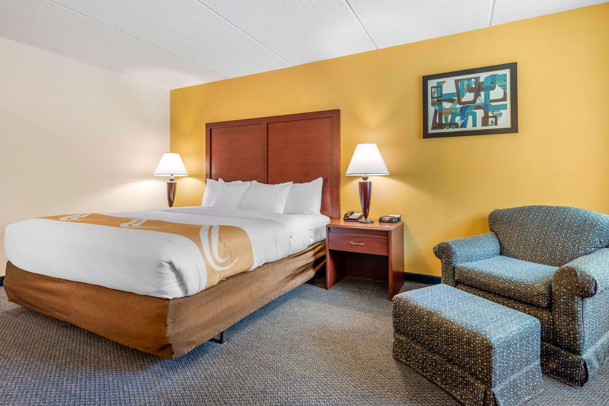 Quality Inn & Suites Zanesville City Center photo 2