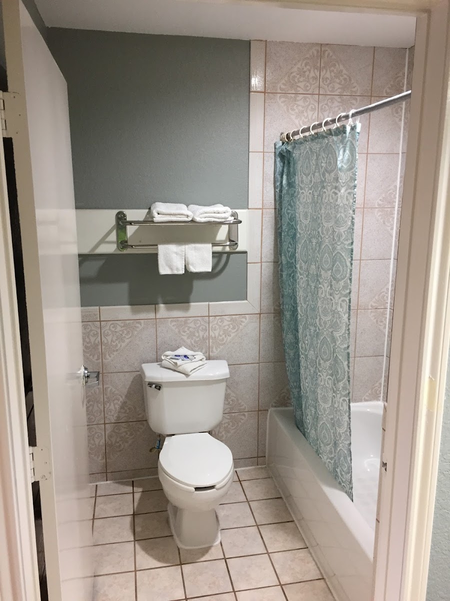 Home Place Inn & Suites-Hobby photo 2