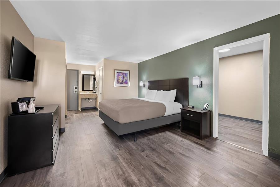 Quality Inn Fort Myers Cape Coral photo 2