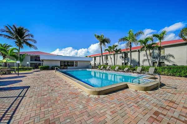 Quality Inn Fort Myers Cape Coral photo 3