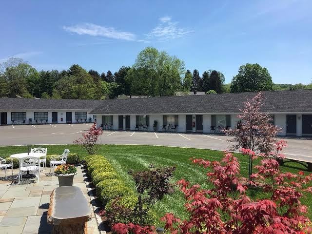 Sharon Country Inn