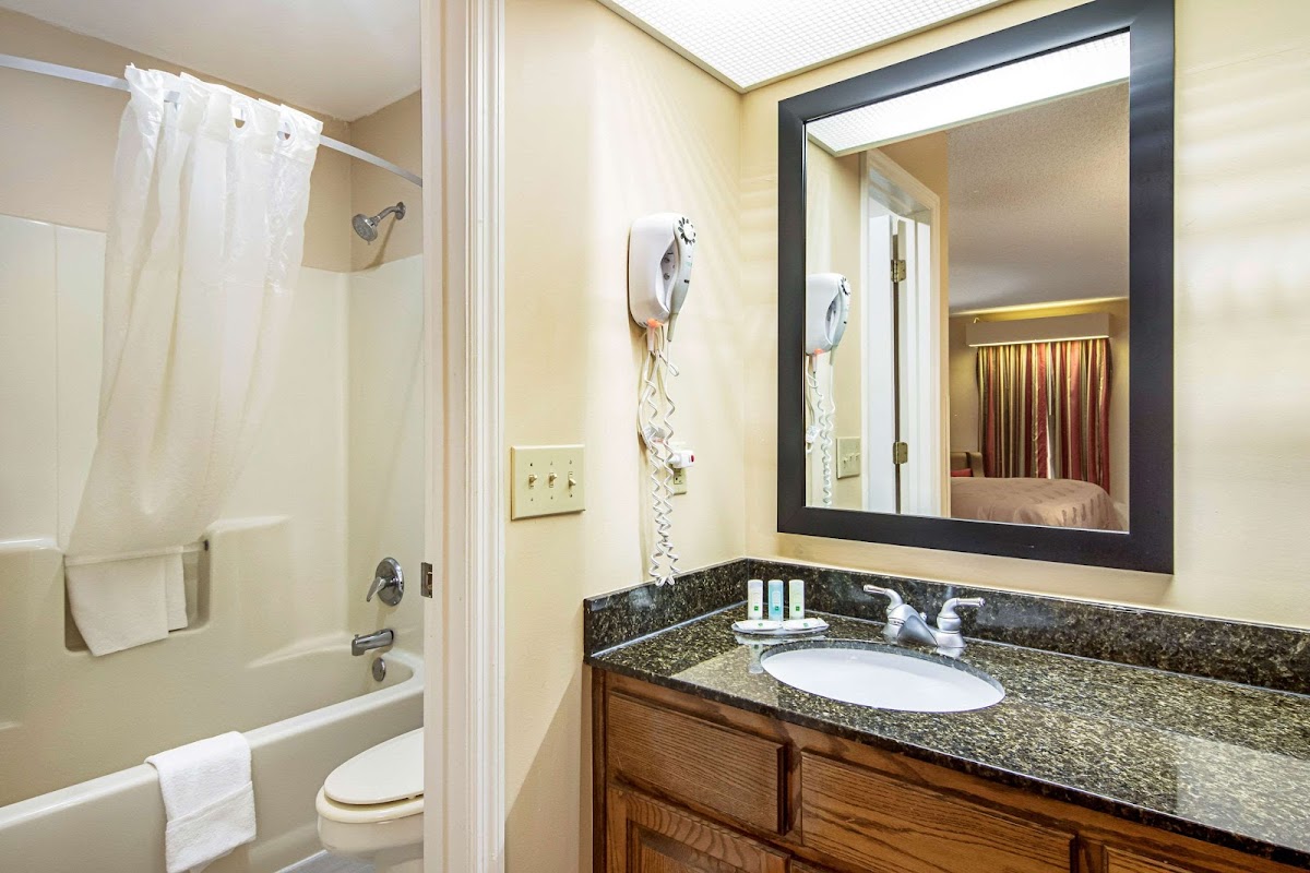 Quality Inn Thomaston photo 3