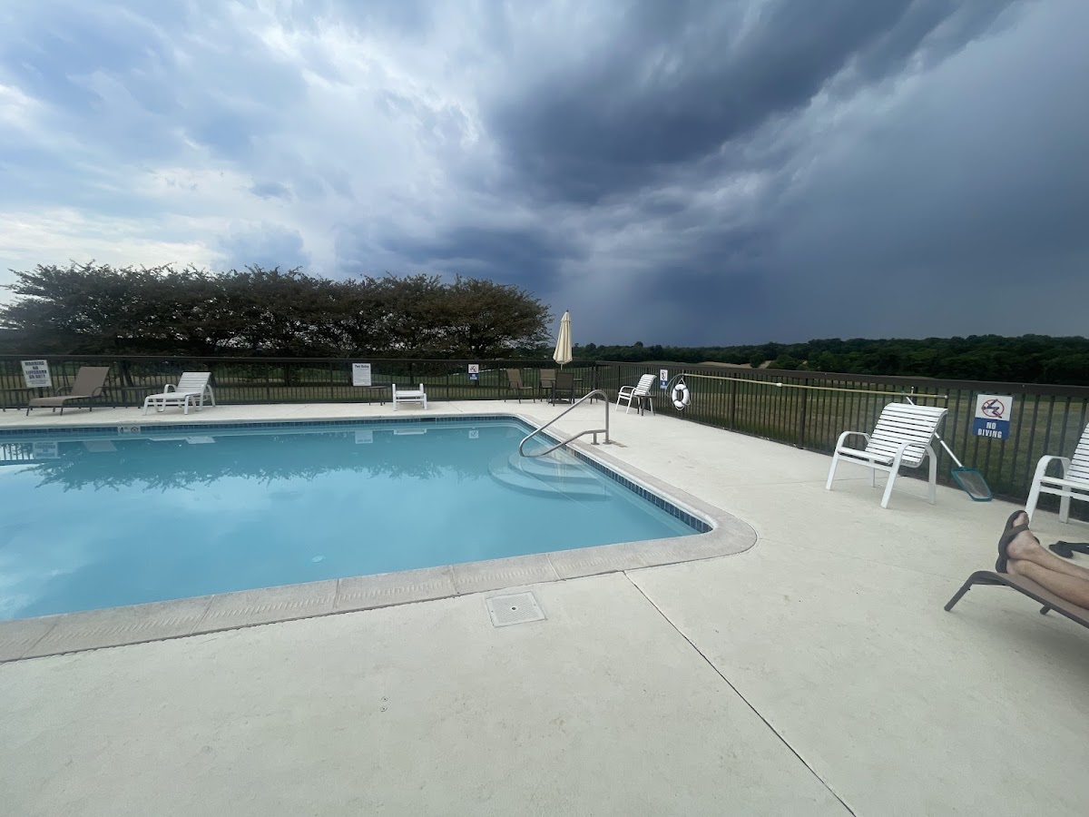 Round Hill Inn photo 2