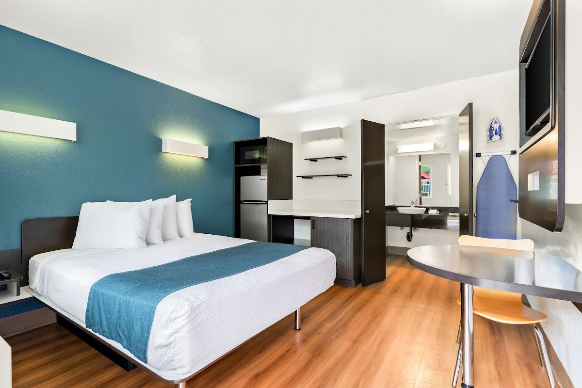 Studio 6 Suites Carpinteria, CA–Santa Barbara-South photo 2