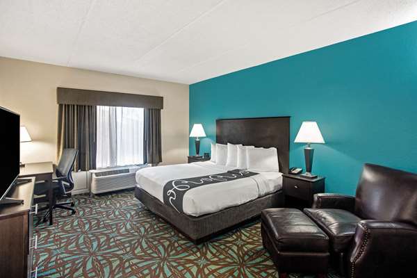 Comfort Inn & Suites Sarasota I75 photo 2