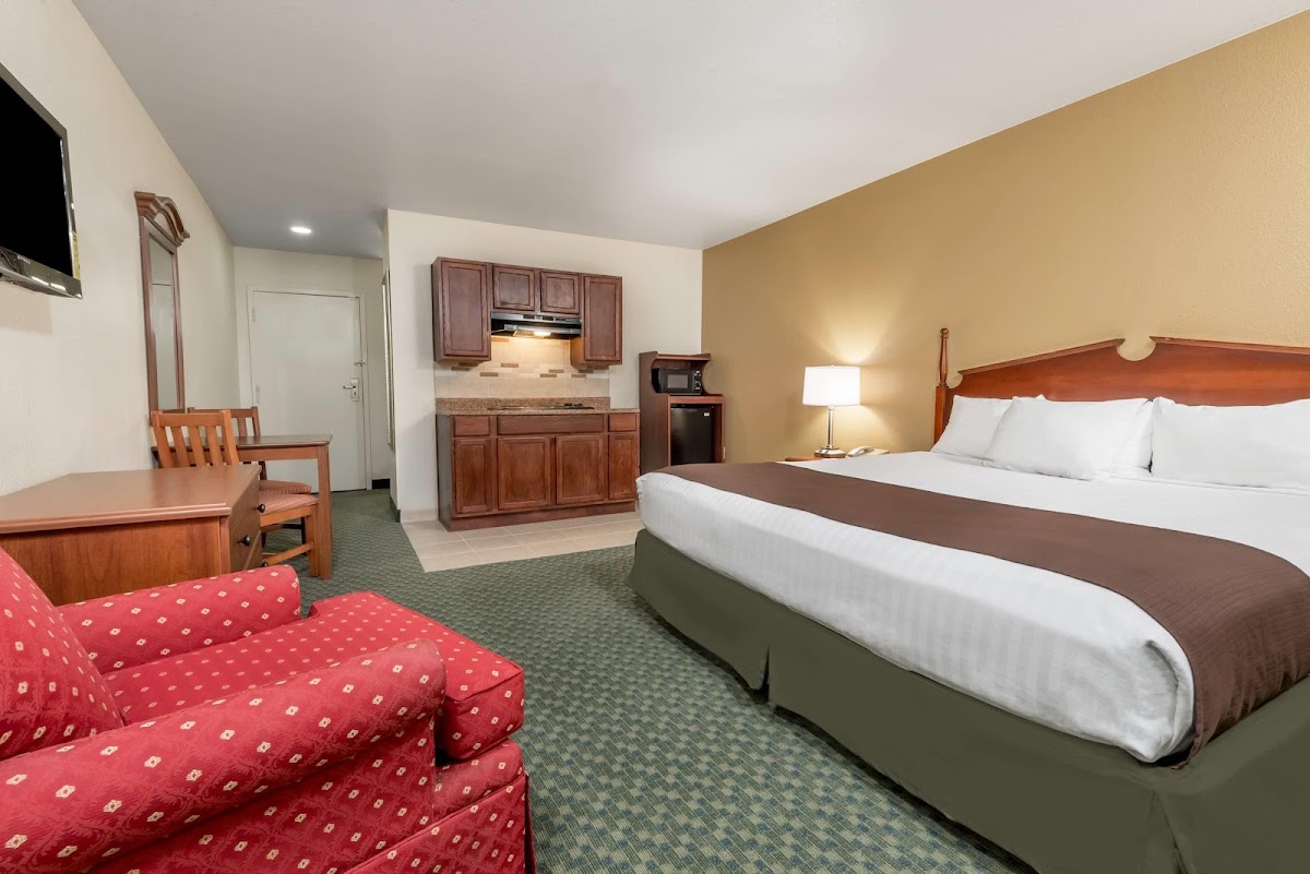 Baymont by Wyndham Kokomo photo 2