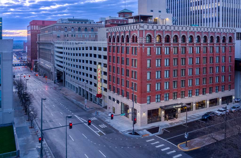 The Peregrine Omaha Downtown, Curio Collection by Hilton