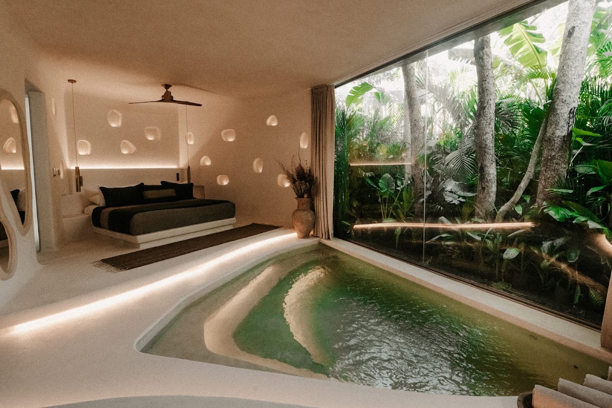 Hotel Milam, Michelin Key winner photo 3
