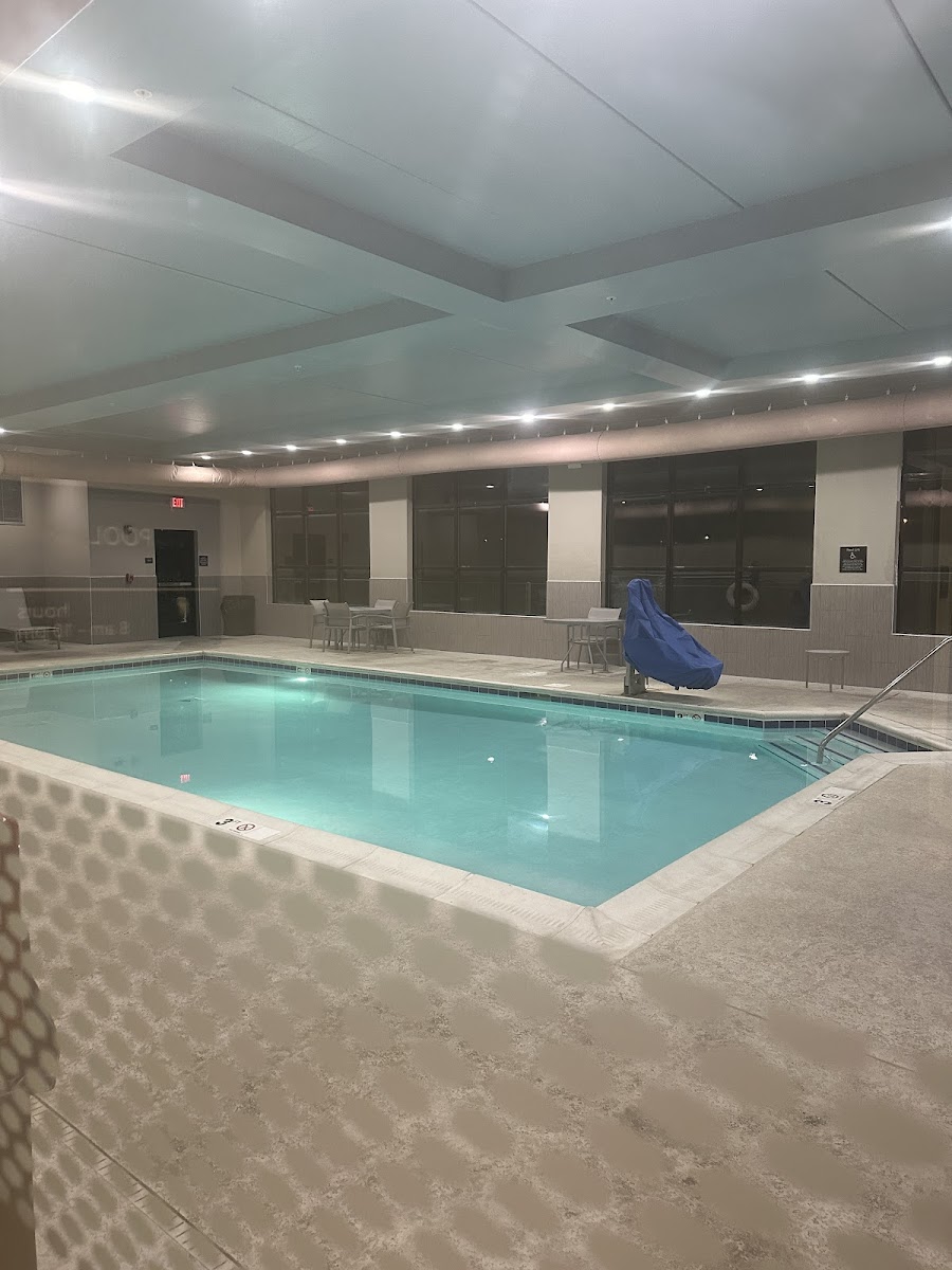 Hampton Inn Forsyth photo 3