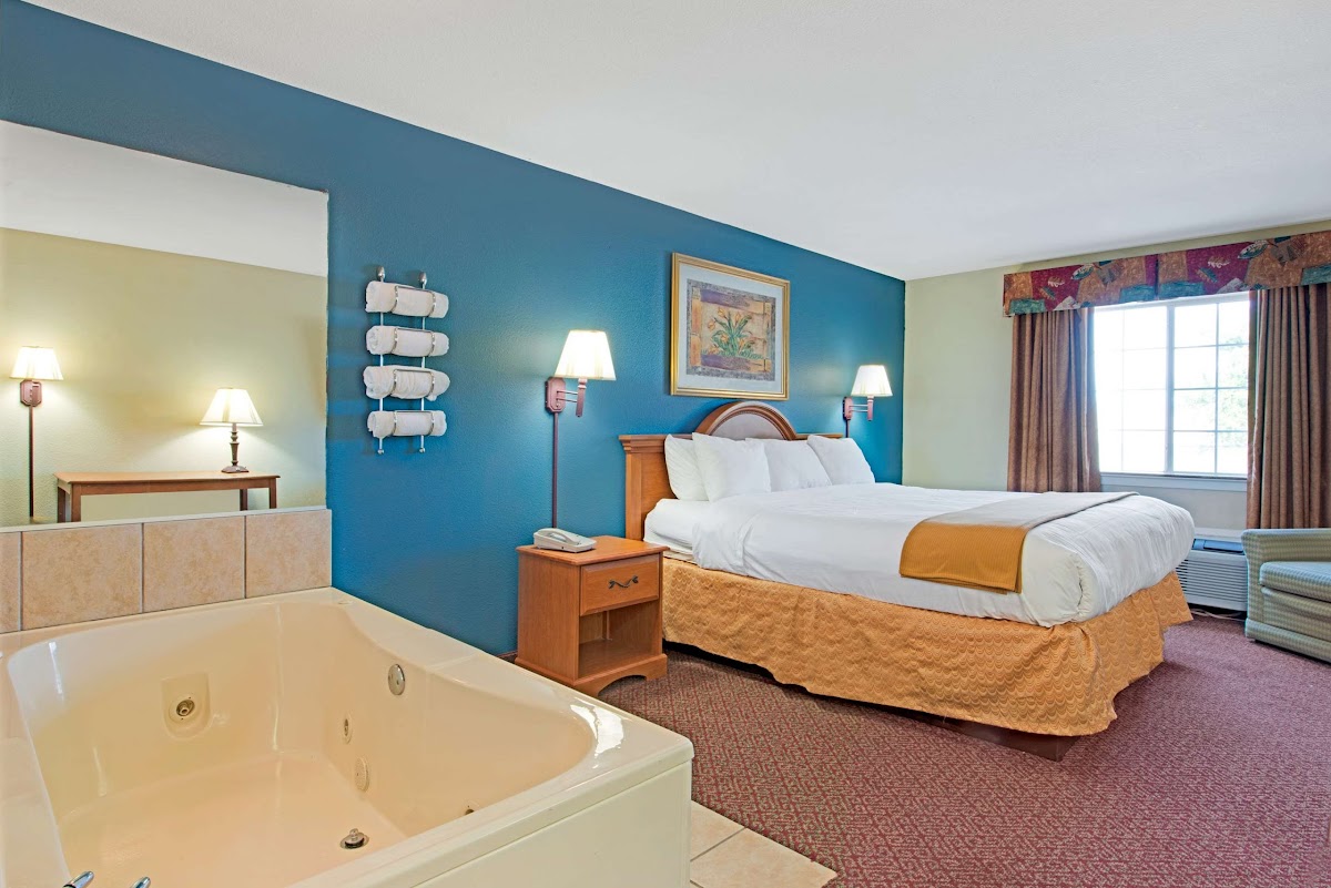 Motel 6 Decatur, TX photo 2