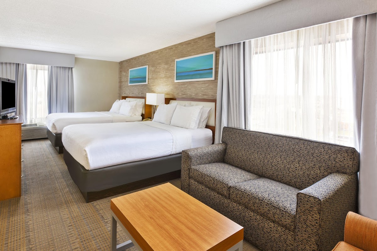 Holiday Inn & Suites Bolingbrook by IHG photo 2