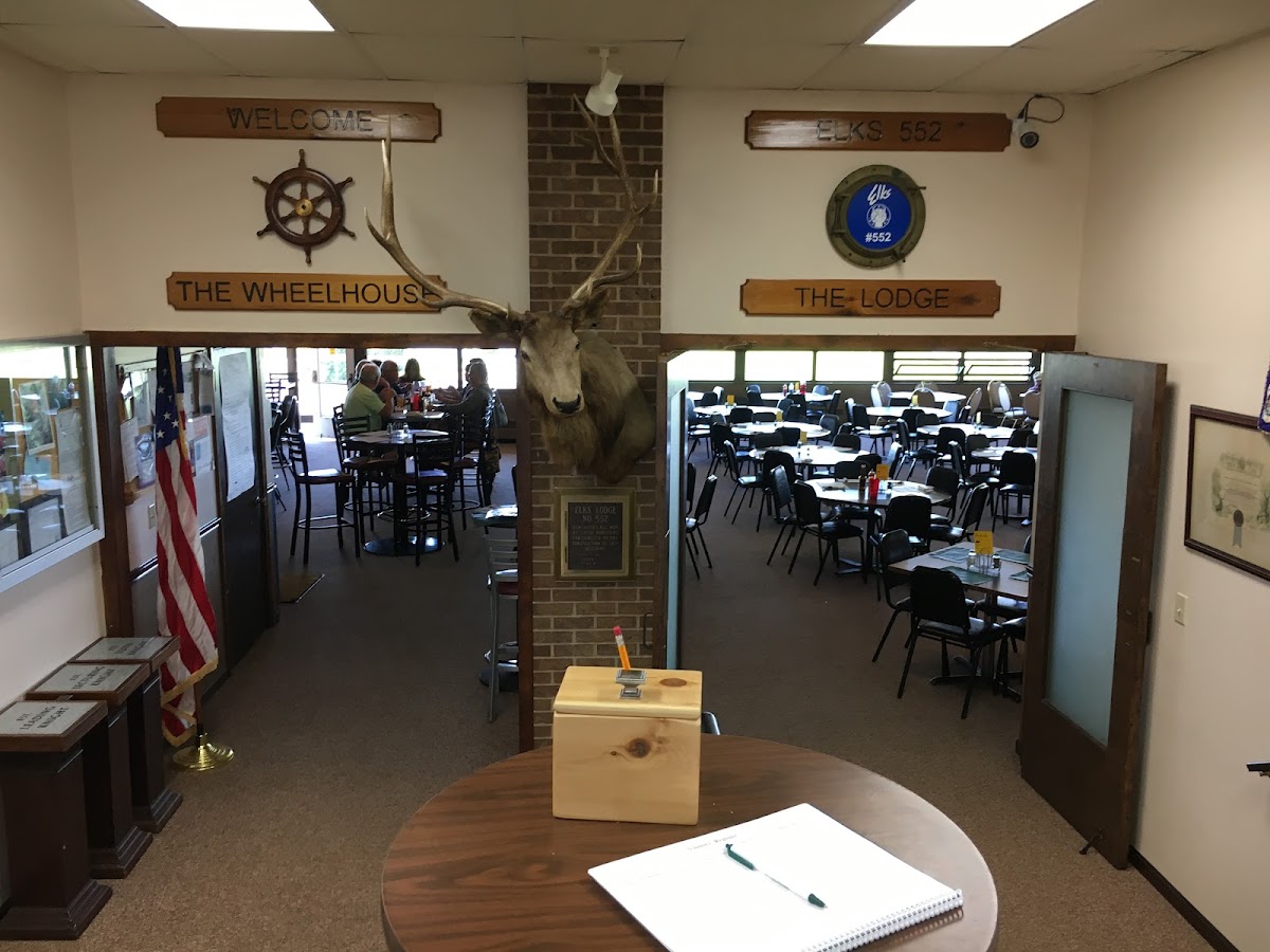 Sault Ste Marie, MI Elks Lodge #552 photo 3